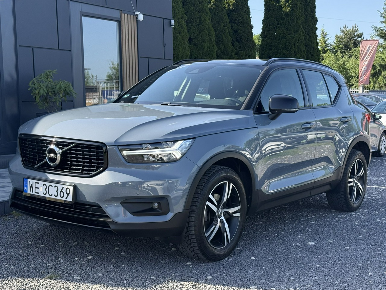 Volvo Xc 40 | Fwd (Przód) | Automatyczna | 163 Km | Szary