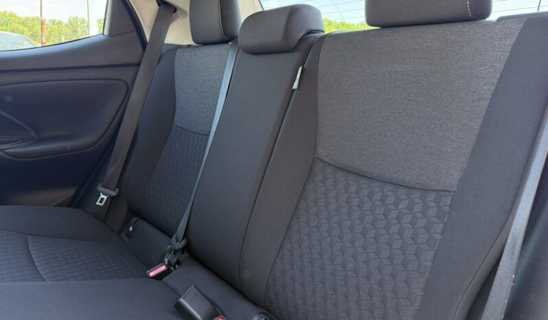 TOYOTA Yaris  | FWD (przód) | Automatyczna B/S | 116 KM | Srebrny full