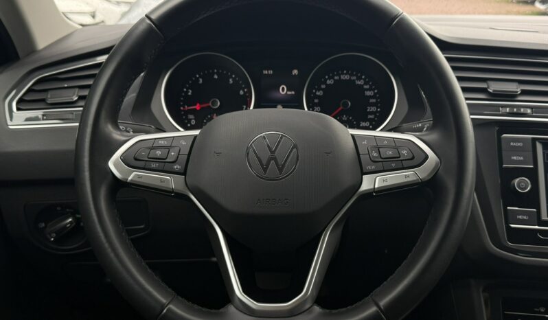 VOLKSWAGEN Tiguan  | FWD (przód) | Manualna | 150 KM | Szary full