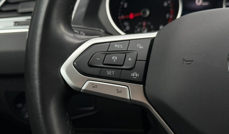 VOLKSWAGEN Tiguan  | FWD (przód) | Manualna | 150 KM | Szary full