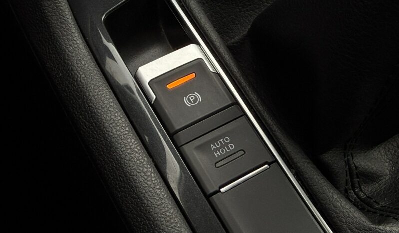 VOLKSWAGEN Tiguan  | FWD (przód) | Manualna | 150 KM | Szary full
