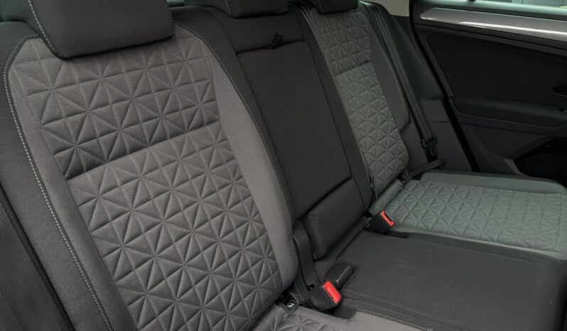 VOLKSWAGEN Tiguan  | FWD (przód) | Manualna | 150 KM | Szary full