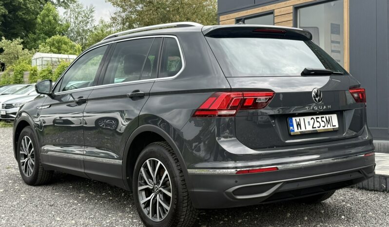 VOLKSWAGEN Tiguan  | FWD (przód) | Manualna | 150 KM | Szary full
