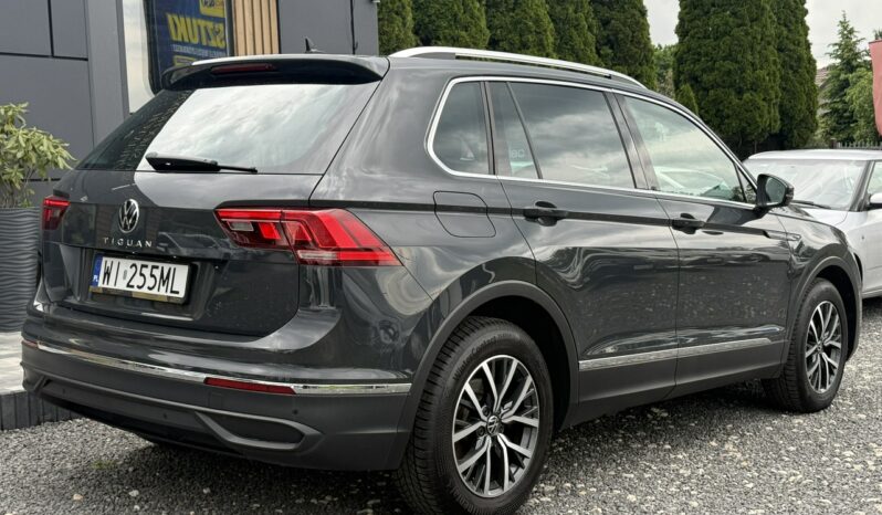 VOLKSWAGEN Tiguan  | FWD (przód) | Manualna | 150 KM | Szary full