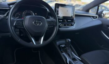 TOYOTA Corolla  | FWD (przód) | Automatyczna | 122 KM | Srebrny full
