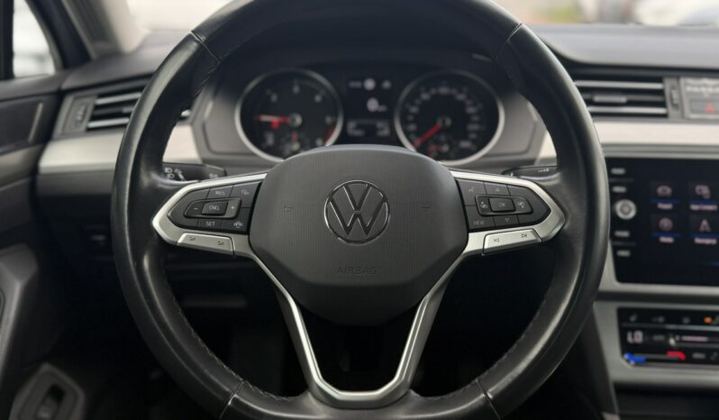 VOLKSWAGEN Passat  | FWD (przód) | Manualna | 150 KM | Srebrny full