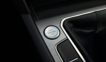 VOLKSWAGEN Passat  | FWD (przód) | Manualna | 150 KM | Srebrny full