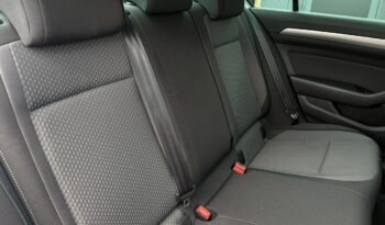 VOLKSWAGEN Passat  | FWD (przód) | Manualna | 150 KM | Srebrny full