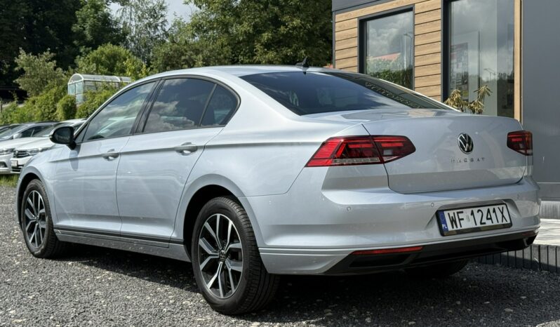 VOLKSWAGEN Passat  | FWD (przód) | Manualna | 150 KM | Srebrny full