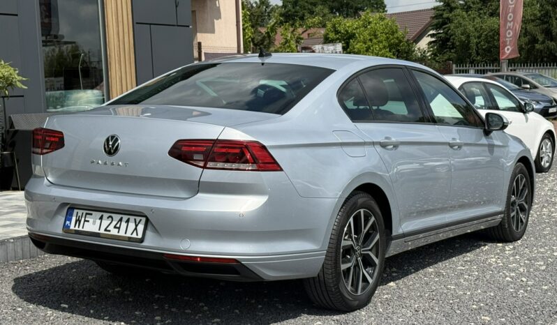 VOLKSWAGEN Passat  | FWD (przód) | Manualna | 150 KM | Srebrny full