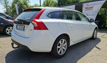Volvo V60 | FWD (przód) | Manualna | 136 KM | Biały full