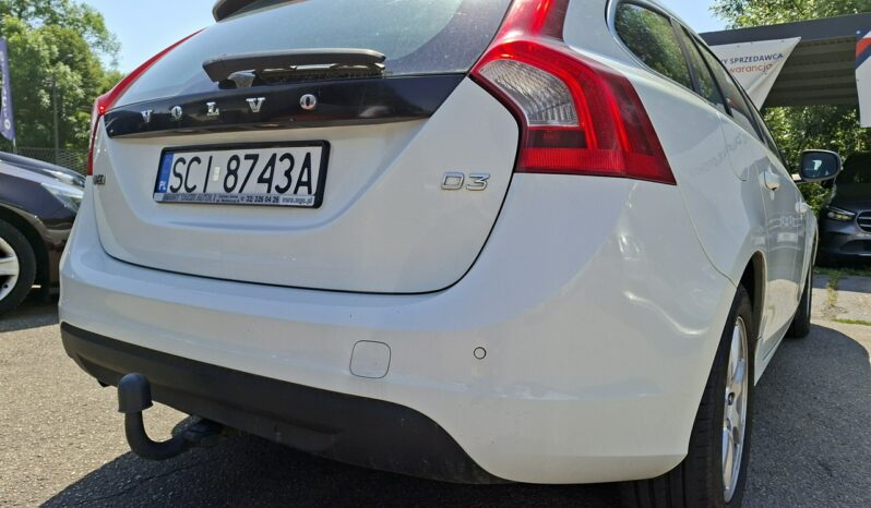 Volvo V60 | FWD (przód) | Manualna | 136 KM | Biały full