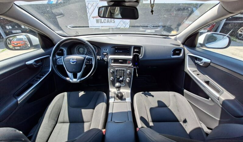 Volvo V60 | FWD (przód) | Manualna | 136 KM | Biały full