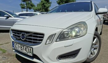 Volvo V60 | FWD (przód) | Manualna | 136 KM | Biały full