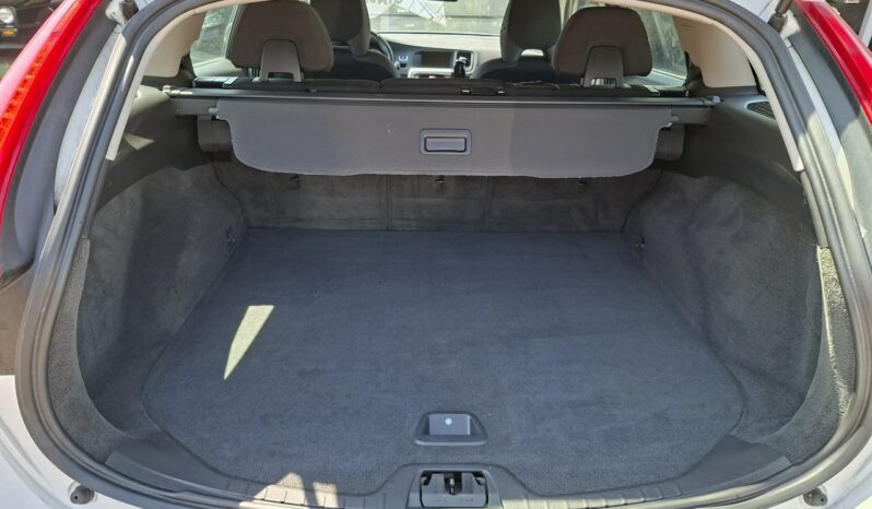 Volvo V60 | FWD (przód) | Manualna | 136 KM | Biały full