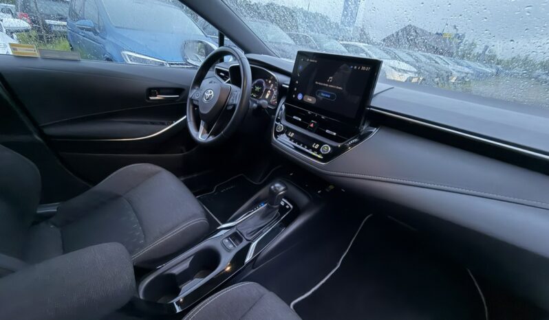 TOYOTA Corolla  | FWD (przód) | Automatyczna | 140 KM | bialy full