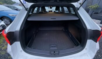 TOYOTA Corolla  | FWD (przód) | Automatyczna | 140 KM | bialy full