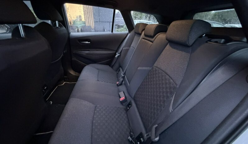 TOYOTA Corolla  | FWD (przód) | Automatyczna | 140 KM | bialy full