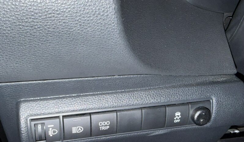 TOYOTA Corolla  | FWD (przód) | Automatyczna | 140 KM | bialy full