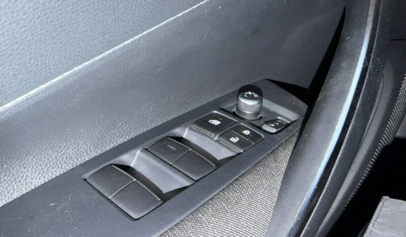 TOYOTA Corolla  | FWD (przód) | Automatyczna | 140 KM | bialy full