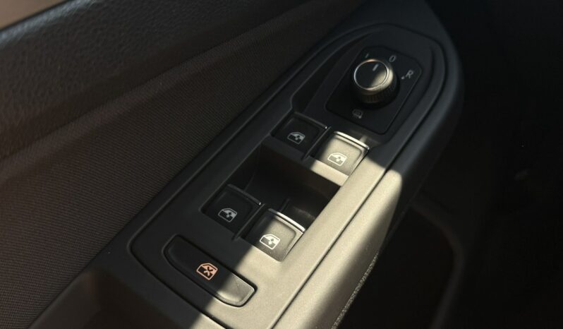 VOLKSWAGEN Golf  | FWD (przód) | Automatyczna | 115 KM | Czarny full