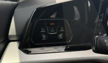 VOLKSWAGEN Golf  | FWD (przód) | Automatyczna | 115 KM | Czarny full