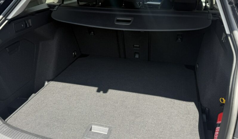 VOLKSWAGEN Golf  | FWD (przód) | Automatyczna | 115 KM | Czarny full