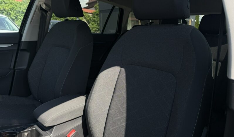 VOLKSWAGEN Golf  | przedni | Automatyczna | 115 KM | Czarny full