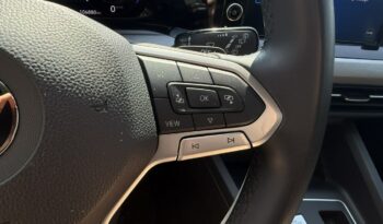 VOLKSWAGEN Golf  | przedni | Automatyczna | 115 KM | Czarny full