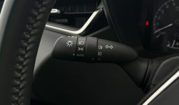 TOYOTA Corolla  | FWD (przód) | Automatyczna | 122 KM | Czarny full
