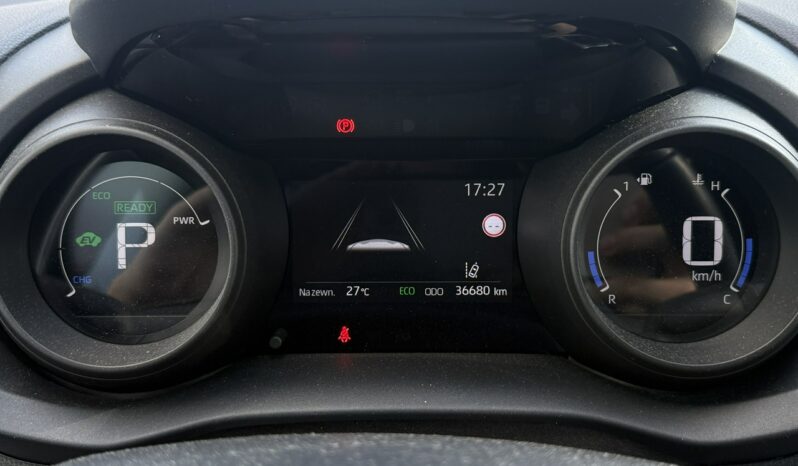 TOYOTA Yaris  | FWD (przód) | Automatyczna B/S | 116 KM | Czarny full