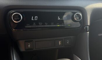 TOYOTA Yaris  | FWD (przód) | Automatyczna B/S | 116 KM | Czarny full