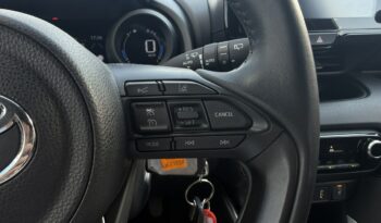 TOYOTA Yaris  | FWD (przód) | Automatyczna B/S | 116 KM | Czarny full