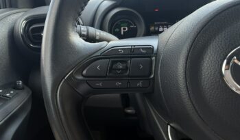 TOYOTA Yaris  | FWD (przód) | Automatyczna B/S | 116 KM | Czarny full