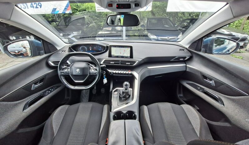 PEUGEOT 5008  | FWD (przód) | Manualna | 130 KM | zielony ciemny full