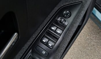 PEUGEOT 5008  | FWD (przód) | Manualna | 130 KM | zielony ciemny full