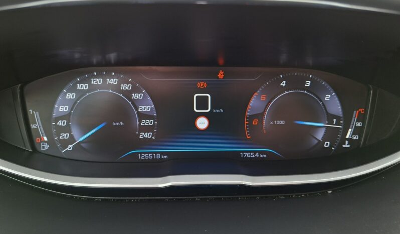 PEUGEOT 5008  | FWD (przód) | Manualna | 130 KM | zielony ciemny full