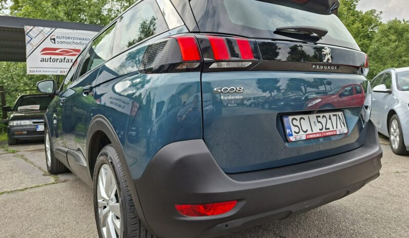 PEUGEOT 5008  | FWD (przód) | Manualna | 130 KM | zielony ciemny full