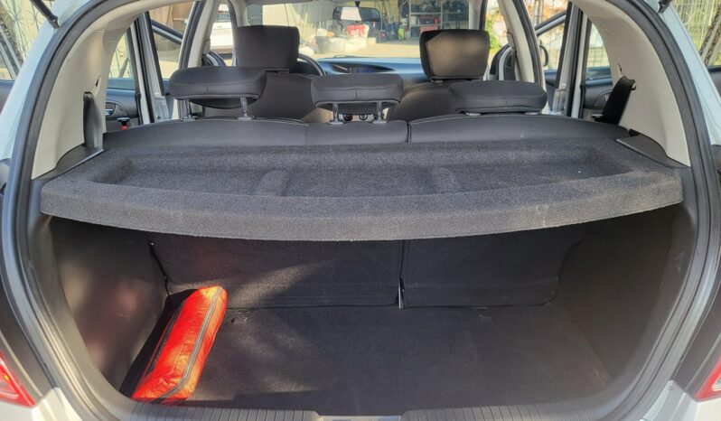 HYUNDAI i20  | przedni | Manualna | 85 KM | Srebrny full