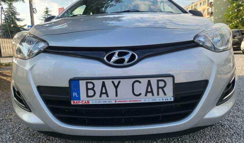 HYUNDAI i20  | przedni | Manualna | 85 KM | Srebrny full