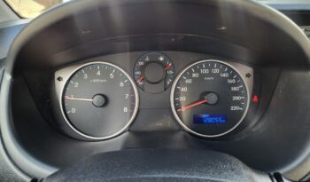 HYUNDAI i20  | przedni | Manualna | 85 KM | Srebrny full