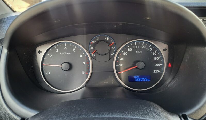 HYUNDAI i20  | przedni | Manualna | 85 KM | Srebrny full