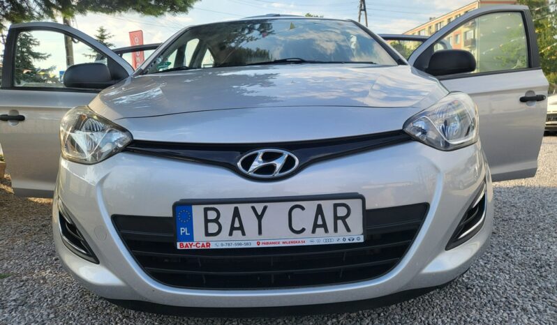 HYUNDAI i20  | przedni | Manualna | 85 KM | Srebrny full