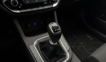 HYUNDAI I30  | FWD (przód) | Manualna | 120 KM | Srebrny full