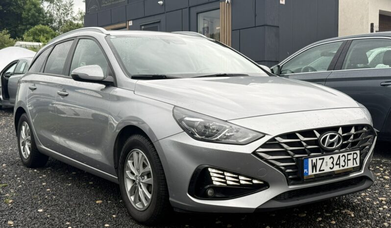 HYUNDAI I30  | FWD (przód) | Manualna | 120 KM | Srebrny full