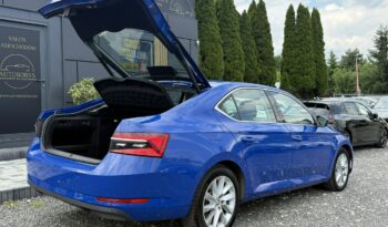 SKODA Superb  | przedni | Automatyczna | 150 KM | Niebieski full