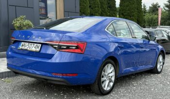 SKODA Superb  | przedni | Automatyczna | 150 KM | Niebieski full
