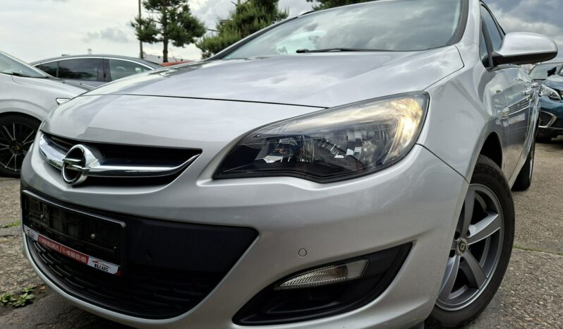 OPEL Astra | FWD (przód) | Manualna | 140 KM | Srebrny full