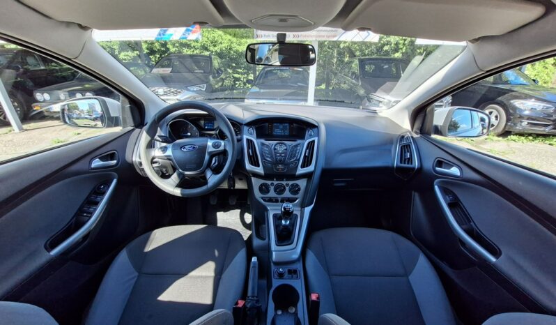 FORD Focus  | FWD (przód) | Manualna | 115 KM | Srebrny full
