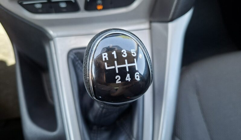 FORD Focus  | FWD (przód) | Manualna | 115 KM | Srebrny full